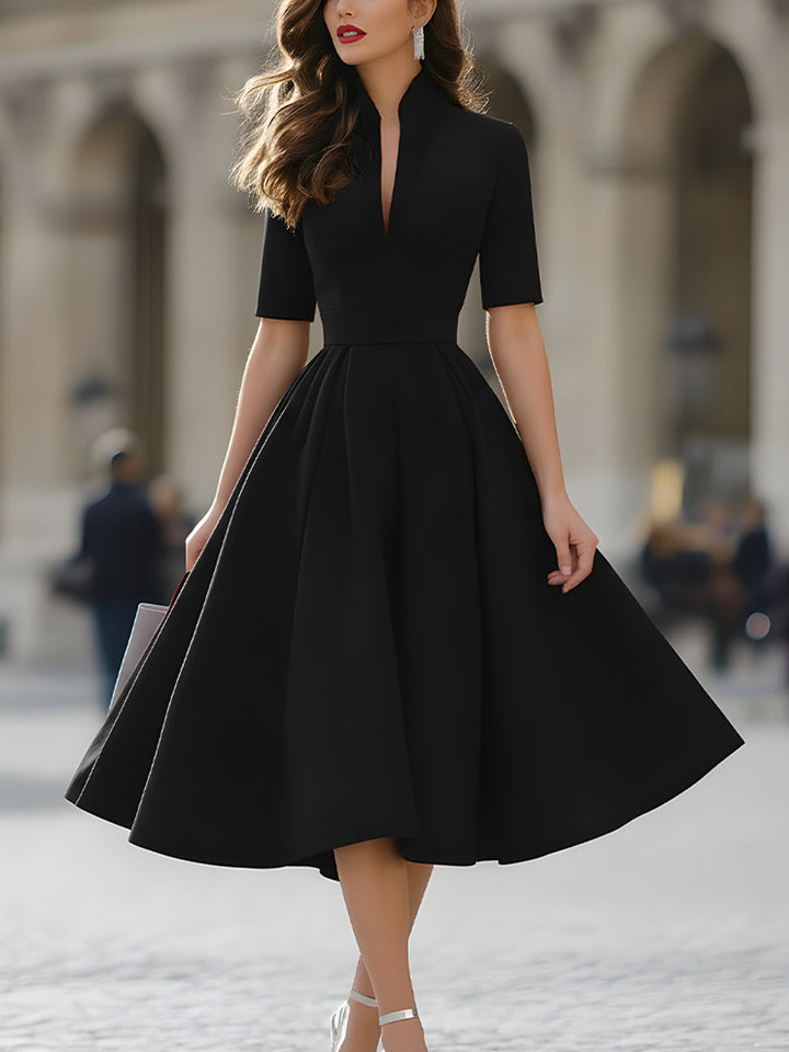 Rochie midi elegantă în formă de A cu decolteu în V
