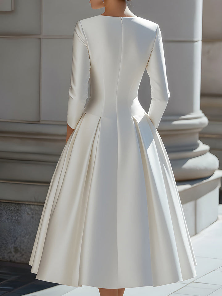 Rochie elegantă din satin, midi, cu decolteu în V și pliuri