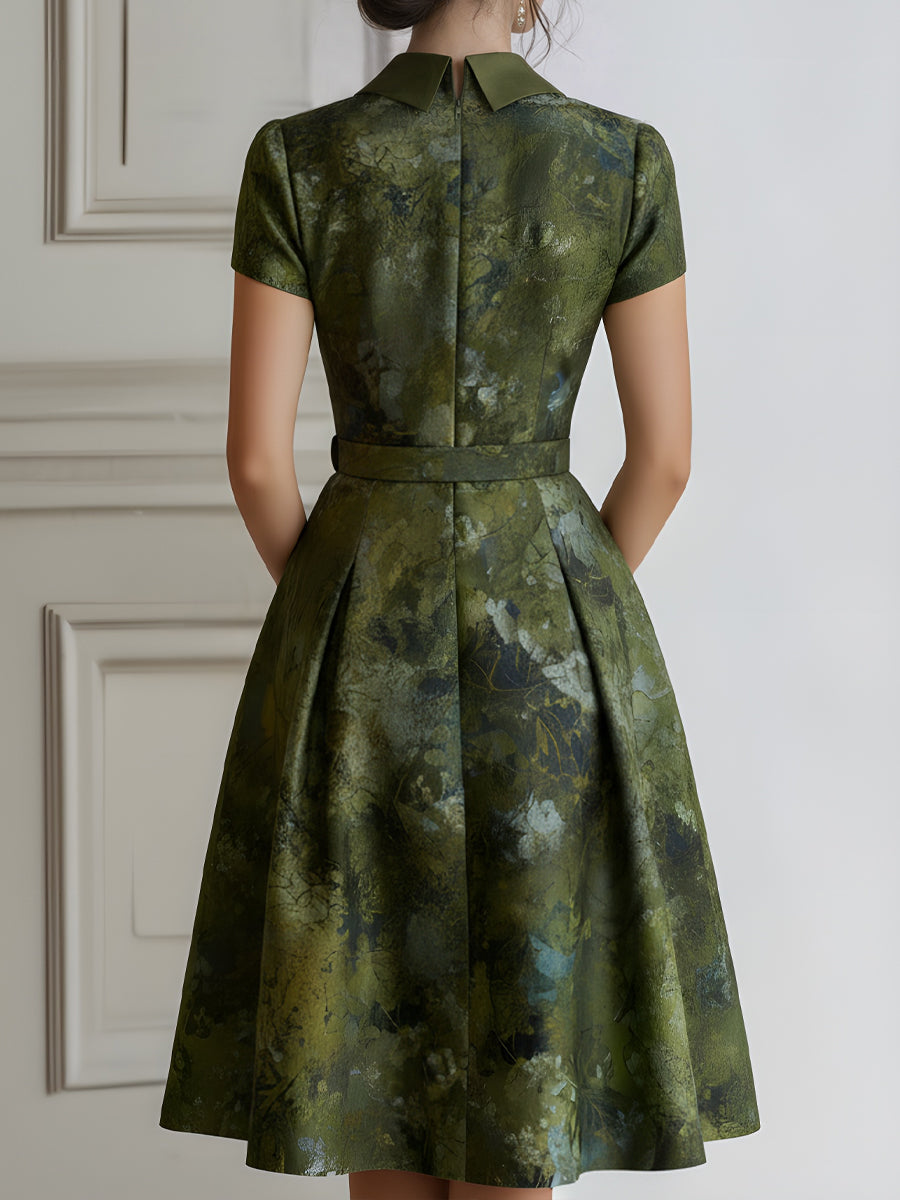 Rochie Midi Florală cu Mânecă Scurtă și Talie Cambrată