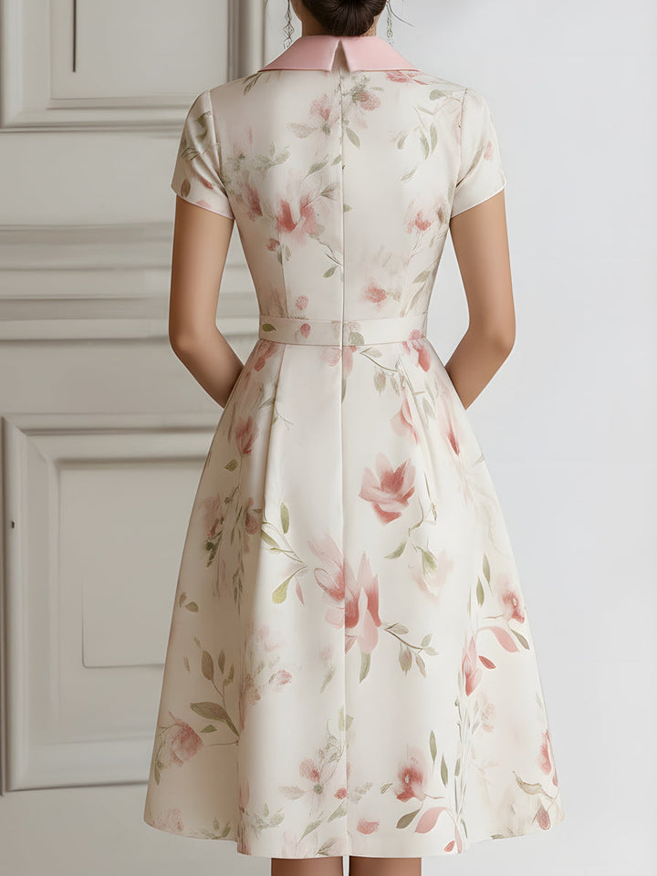 Rochie Midi Florală cu Mânecă Scurtă și Talie Cambrată