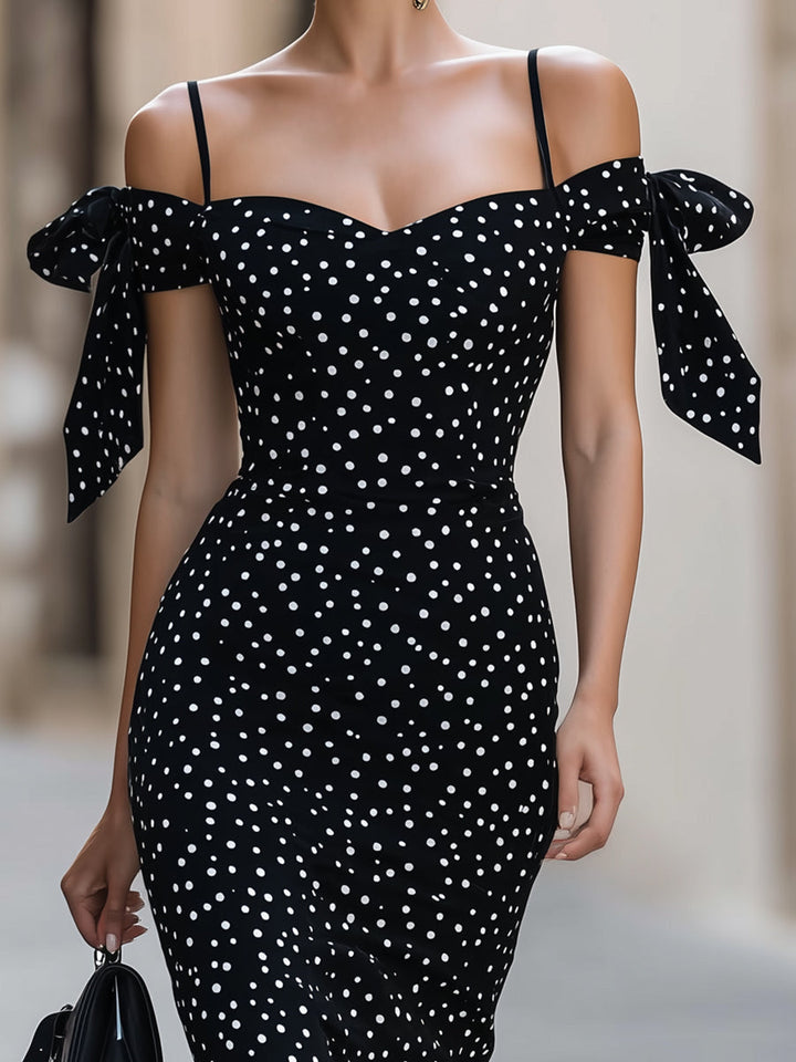 Rochie midi mulată, cu umeri goi și panglici cu buline