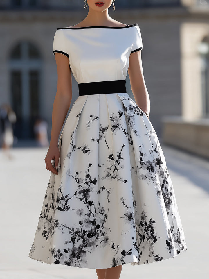 Rochie Midi Albă Elegantă cu Imprimeu Floral cu Cerneală Neagră și Decolteu Bărcuță