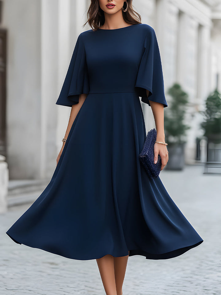 Rochie midi cu mâneci clopot și glugă