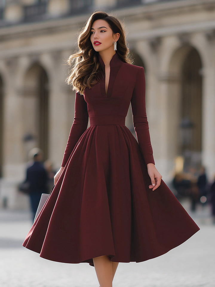 Rochie midi burgundy cu decolteu în V și fustă amplă
