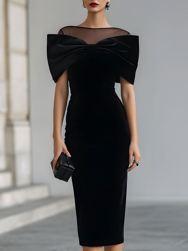 Rochie midi dramatică din catifea neagră cu șnur