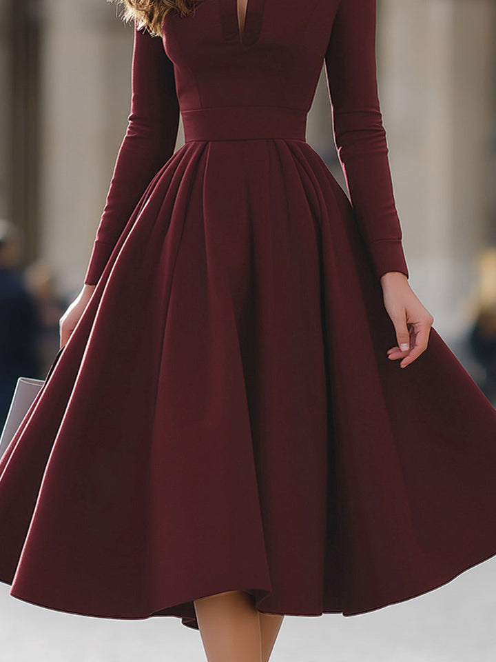 Rochie midi burgundy cu decolteu în V și fustă amplă