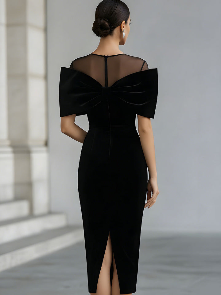 Rochie midi dramatică din catifea neagră cu șnur