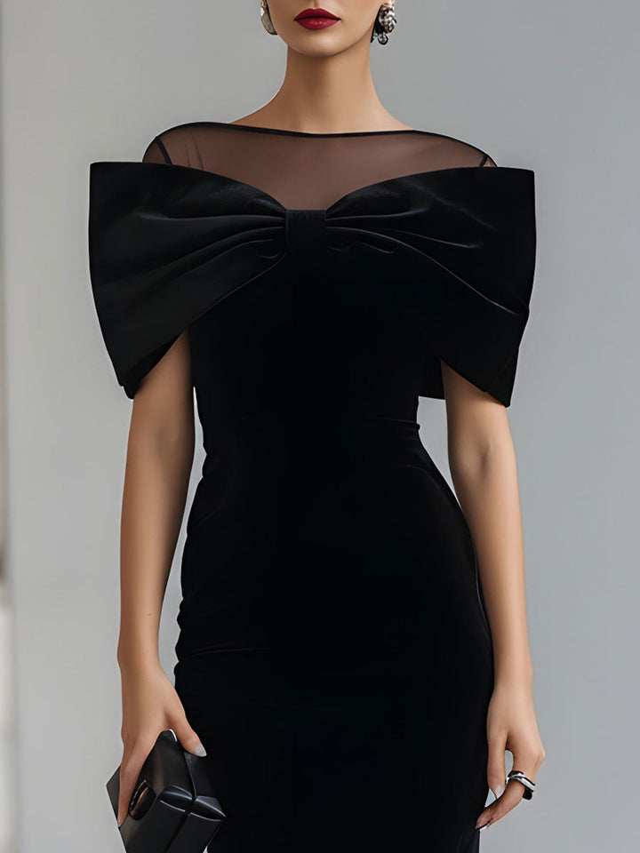 Rochie midi dramatică din catifea neagră cu șnur