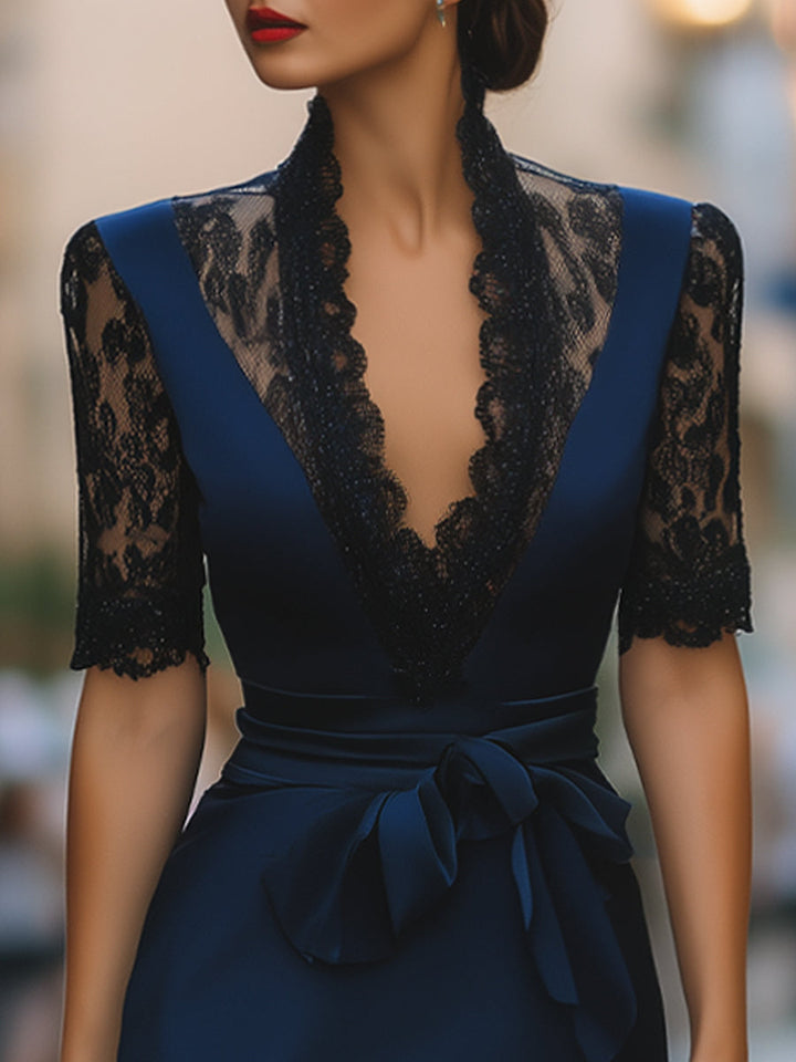 Rochie midi elegantă cu dantelă și curea