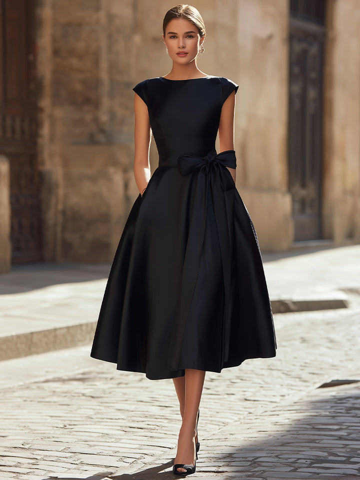 Eleganță atemporală Rochie midi în linie A, cu decolteu barcă și fundă supradimensionată