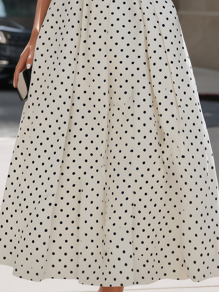 Rochie midi vintage cu buline, guler înalt și mâneci tip bretele